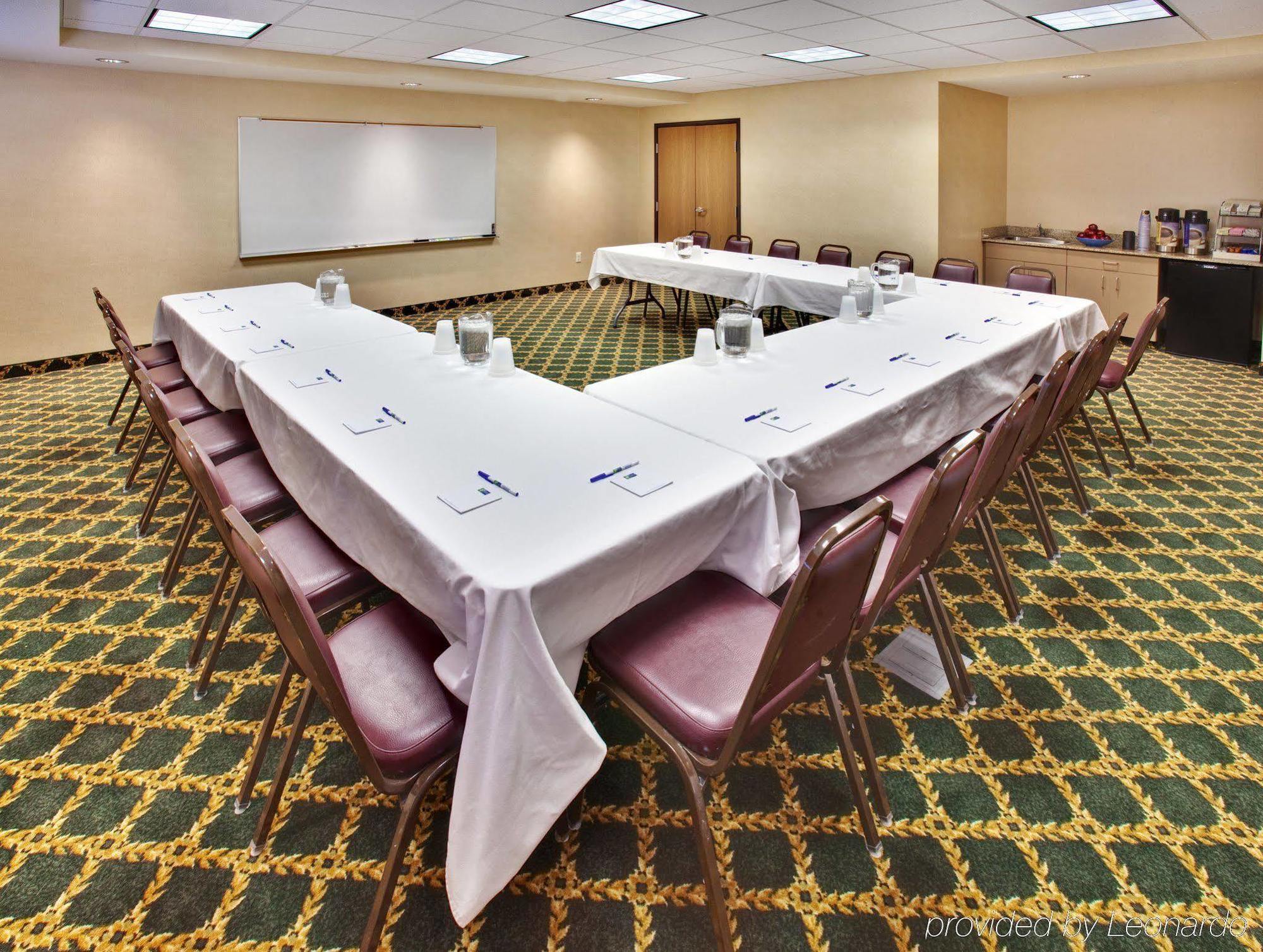 Holiday Inn Express Hotel & Suites Bellevue-Omaha Area By Ihg Екстериор снимка