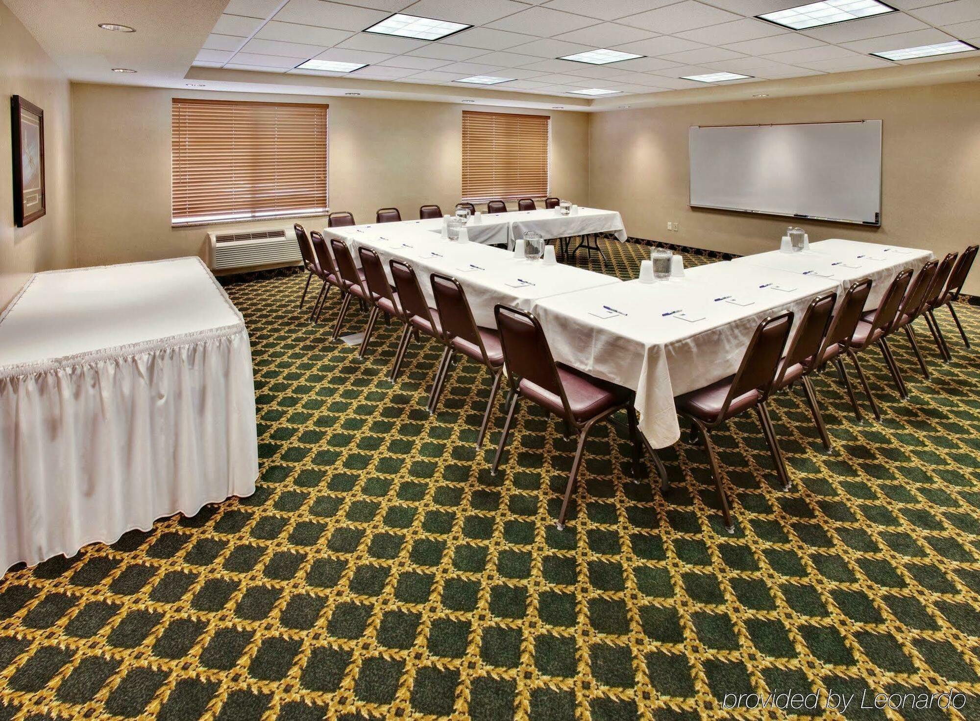 Holiday Inn Express Hotel & Suites Bellevue-Omaha Area By Ihg Екстериор снимка